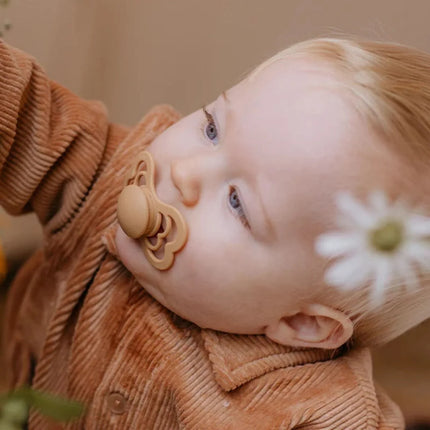 BIBS Supreme Latex Soothers 0-6 months Pack of 2 - Ivory & Sage