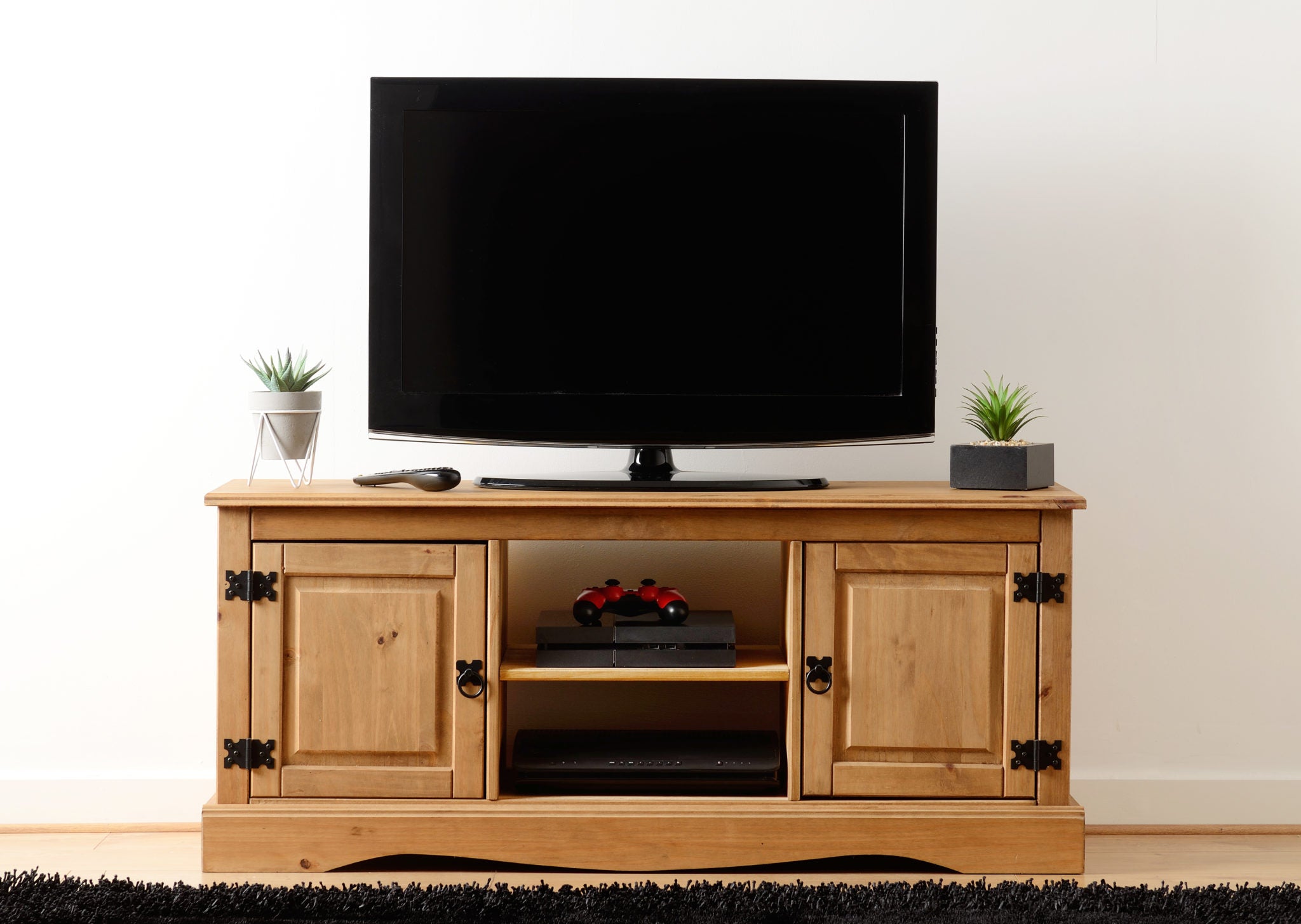 Corona 2 Door 1 Shelf Flat Screen TV Unit in Distressed Waxed Pine